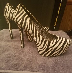 Jessica Simpson Zebra Print Pumps